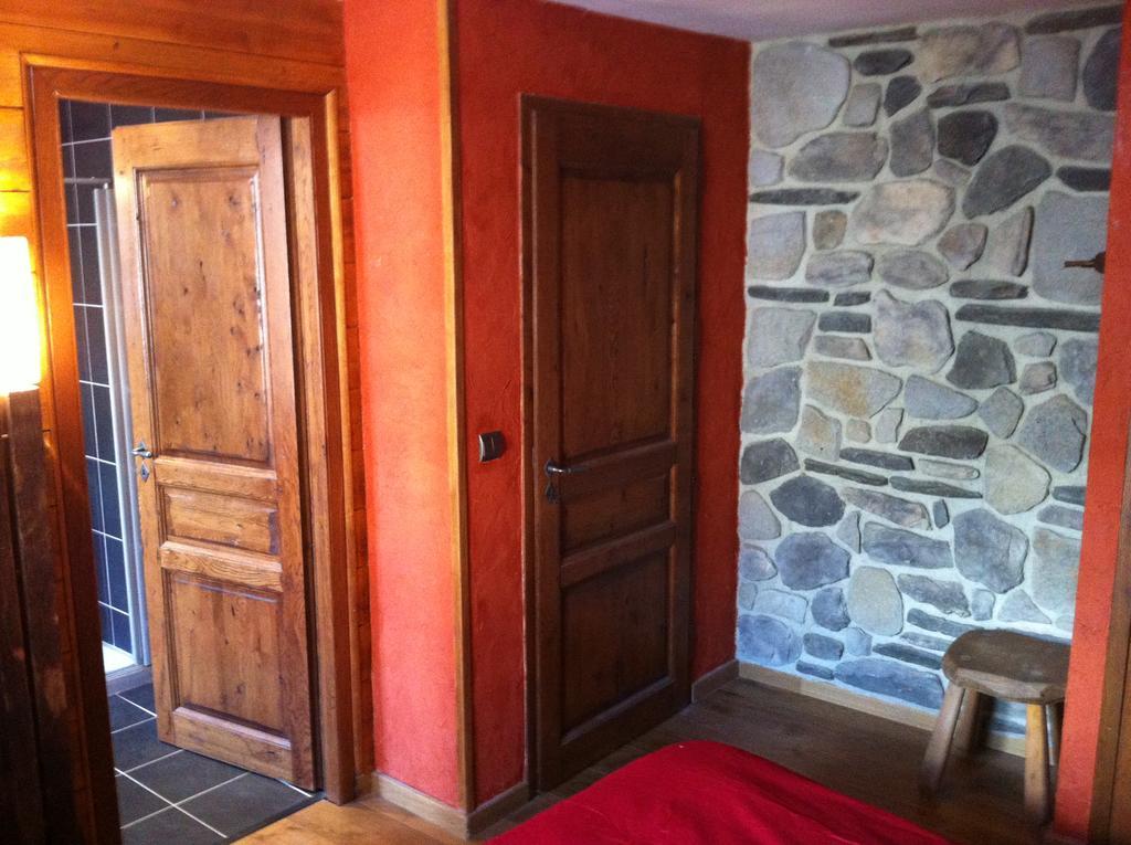 Au Chant Des Marmites Saint-Lary-Soulan Habitación foto