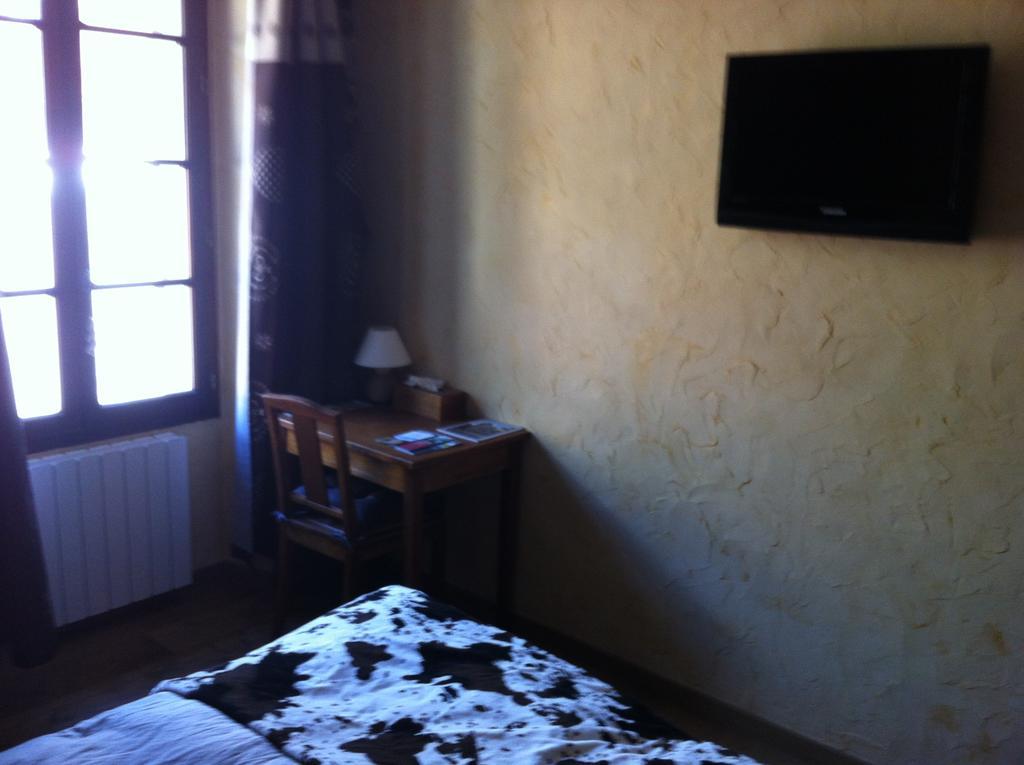 Au Chant Des Marmites Saint-Lary-Soulan Habitación foto