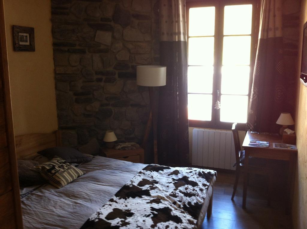 Au Chant Des Marmites Saint-Lary-Soulan Habitación foto